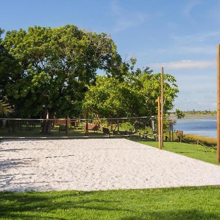 Apto Guarajuba Praia Condominio Porto Smeralda-100 Metros Da Praia Zewnętrze zdjęcie