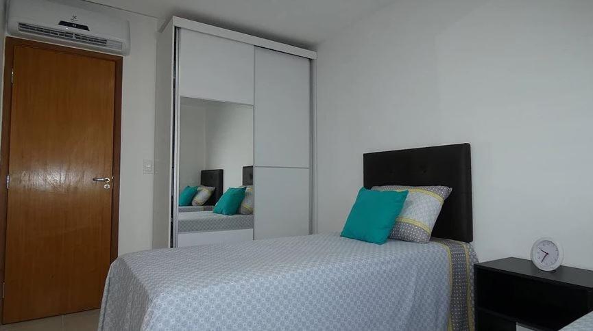 Apto Guarajuba Praia Condominio Porto Smeralda-100 Metros Da Praia Zewnętrze zdjęcie