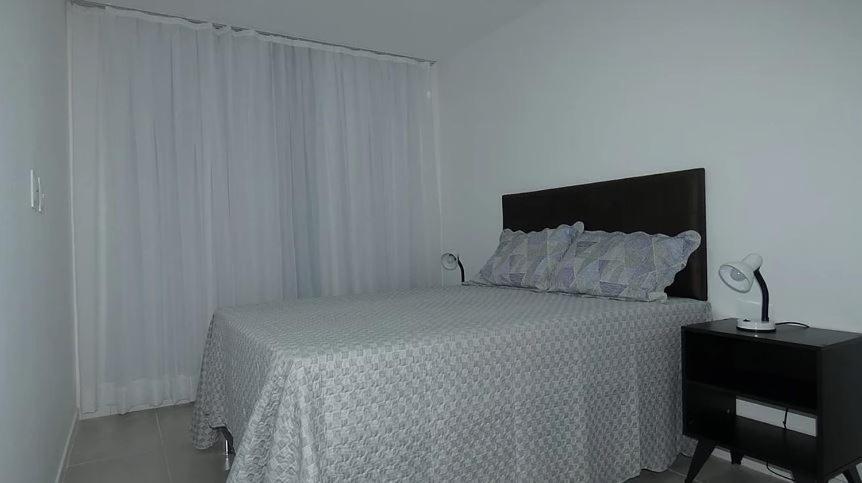 Apto Guarajuba Praia Condominio Porto Smeralda-100 Metros Da Praia Zewnętrze zdjęcie
