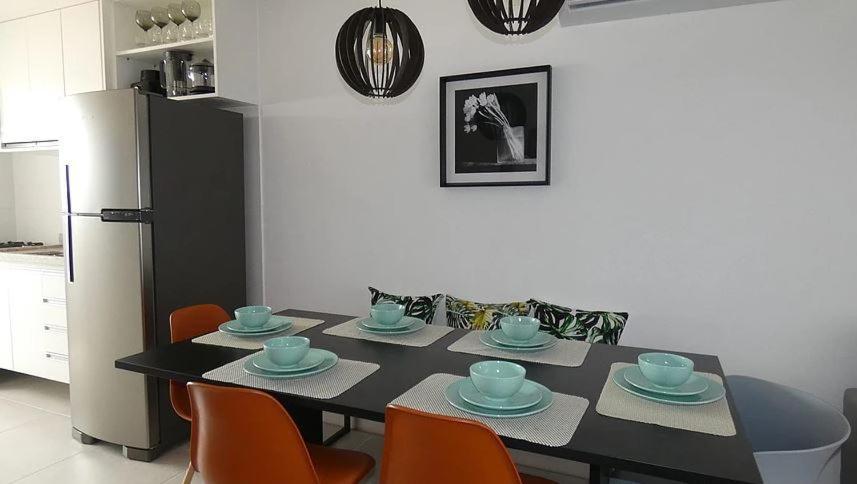 Apto Guarajuba Praia Condominio Porto Smeralda-100 Metros Da Praia Zewnętrze zdjęcie